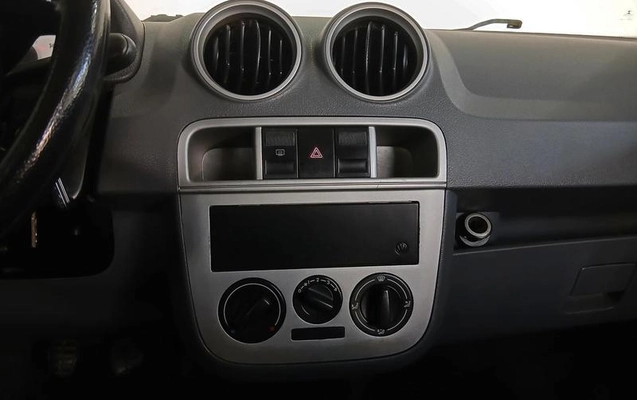 imagem-https://www.socarrao.com.br/sc-vehicle-images-prod/4308963/1791482766233-8554553_13_B_4f1e2d352f.jpeg