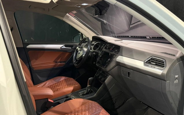 imagem-https://www.socarrao.com.br/sc-vehicle-images-prod/4309033/1791469644312-e3a2ba6702e74e879deb38f0a90bbfee_1791469509317.jpg