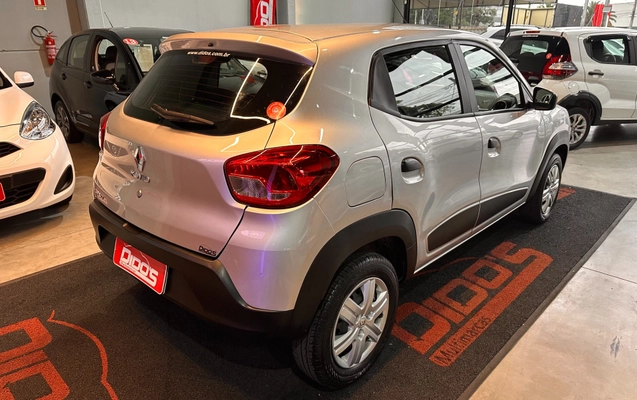 imagem-https://www.socarrao.com.br/sc-vehicle-images-prod/4309053/1791469751102-5c71c4c7-37b5-4f02-bbce-b3fd6ce25b2e.jpg