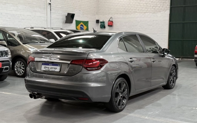 imagem-https://www.socarrao.com.br/sc-vehicle-images-prod/4309056/1791469778291-vehicle_image_1791469741_2516167fd730cb7da68ed7d937b461b0.jpeg