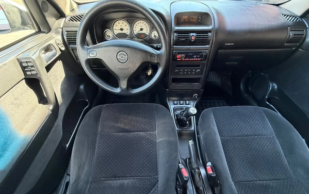 imagem-https://www.socarrao.com.br/sc-vehicle-images-prod/4309063/1791469857201-18c090f4469d4282b5fc13386ef8344f_1791469395045.jpg