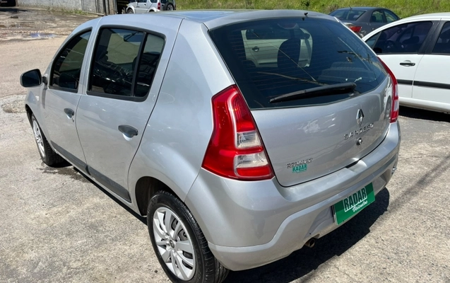 imagem-https://www.socarrao.com.br/sc-vehicle-images-prod/4309065/1791469929239-HnOeLv83xVvsyk0xLradDJhfI2XUEFJR.jpg