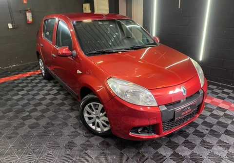 Renault Sandero 2011 Vermelho — foto 1 de 3