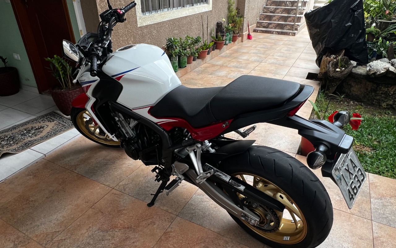 imagem-https://www.socarrao.com.br/sc-vehicle-images-prod/4309212/1791470523179-SU1HXzg0MjIuanBlZw.jpeg