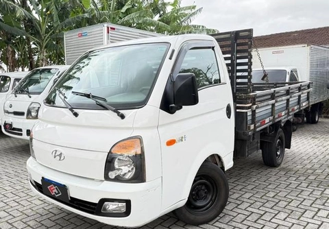 Hyundai HR 2013 Branco — foto 1 de 3
