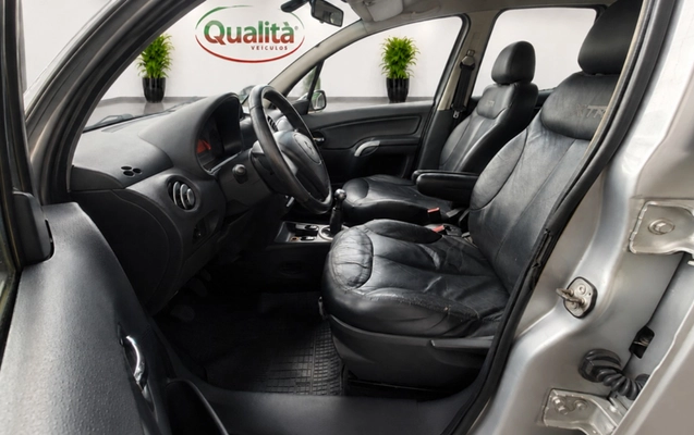 imagem-https://www.socarrao.com.br/sc-vehicle-images-prod/4309281/1791470709059-MTIucG5n.png