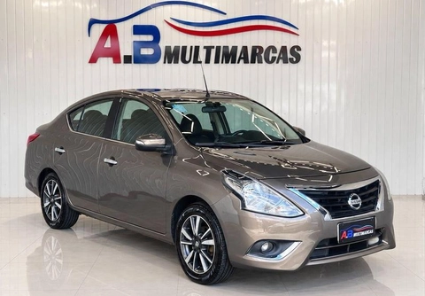 Nissan VERSA 2018 Cinza — foto 1 de 3
