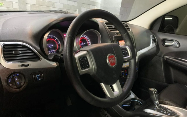 imagem-https://www.socarrao.com.br/sc-vehicle-images-prod/4309350/1791471039143-gb-47899cd.jpeg