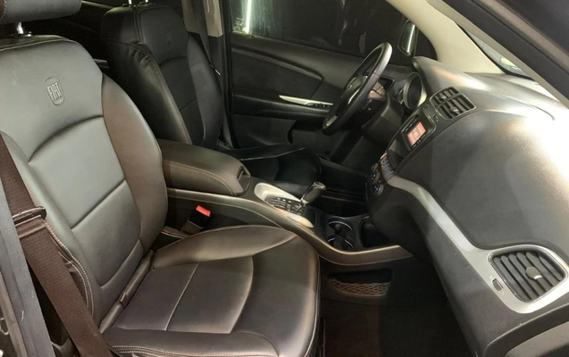 imagem-https://www.socarrao.com.br/sc-vehicle-images-prod/4309350/1791471039159-gb-ff1a8a1.jpeg