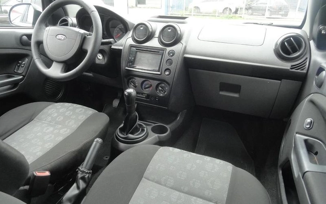imagem-https://www.socarrao.com.br/sc-vehicle-images-prod/4309358/1791903735681-8553072_13_B_ea00099ff7.jpeg