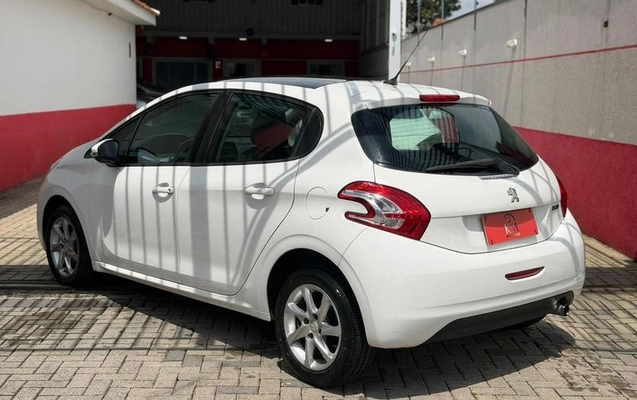 imagem-https://www.socarrao.com.br/sc-vehicle-images-prod/4309361/1792075811305-8552136_14_B_654c86961e.jpeg