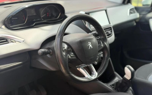imagem-https://www.socarrao.com.br/sc-vehicle-images-prod/4309361/1792075811324-8552136_7_B_be995f1f69.jpeg