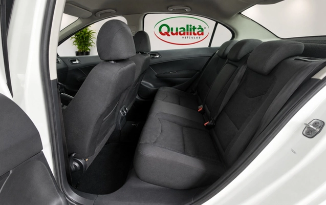imagem-https://www.socarrao.com.br/sc-vehicle-images-prod/4309365/1791471228170-MTMucG5n.png