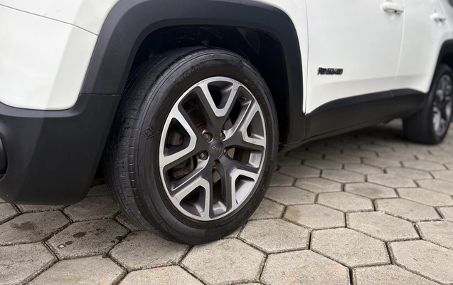 imagem-https://www.socarrao.com.br/sc-vehicle-images-prod/4309366/1791471263375-1_112537.jpg