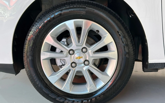 imagem-https://www.socarrao.com.br/sc-vehicle-images-prod/4309372/1791471384081-b2c6c9d5adf54b519c0f9376d0a13f6e_1791471088579.jpg