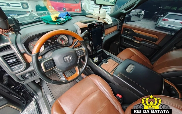 imagem-https://www.socarrao.com.br/sc-vehicle-images-prod/4309441/1791471694730-OC0xLmpwZw.jpg