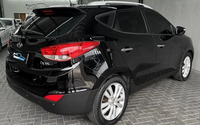 imagem-https://www.socarrao.com.br/sc-vehicle-images-prod/4309450/1791634292425-8460252_2_B_973a52d749.jpeg