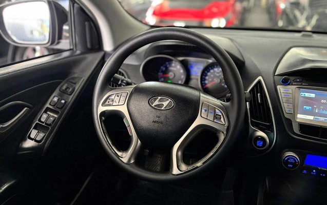 imagem-https://www.socarrao.com.br/sc-vehicle-images-prod/4309450/1791634292427-8460252_2_B_a72df5d93d.jpeg