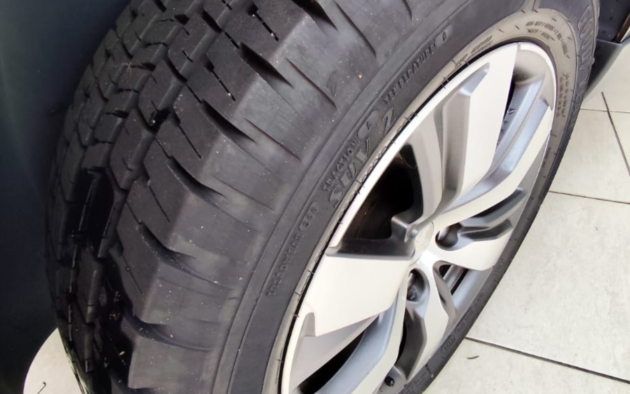 imagem-https://www.socarrao.com.br/sc-vehicle-images-prod/4309462/1791471958241-V2hhdHNBcHAgSW1hZ2UgMjAyNi0xMC0wOCBhdCAxMS40Ny40NiAoMykuanBlZw.jpeg