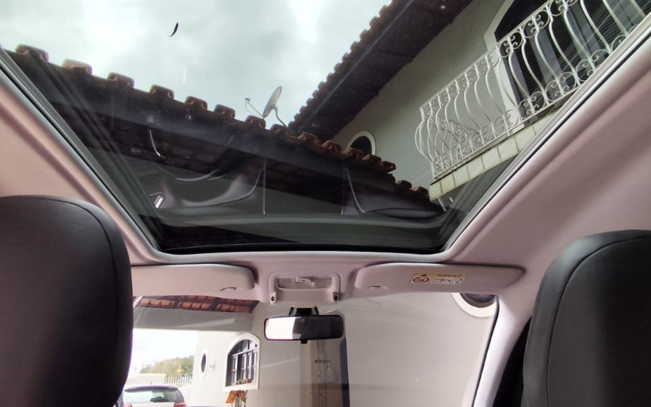 imagem-https://www.socarrao.com.br/sc-vehicle-images-prod/4309462/1791471958959-V2hhdHNBcHAgSW1hZ2UgMjAyNi0xMC0wOCBhdCAxMS40Ny40OCAoMykuanBlZw.jpeg