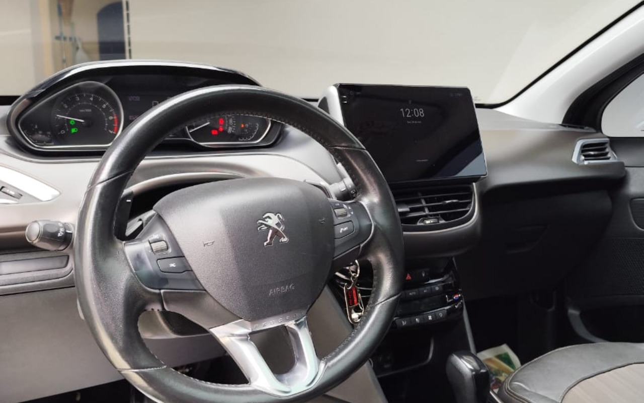 imagem-https://www.socarrao.com.br/sc-vehicle-images-prod/4309462/1791471959184-V2hhdHNBcHAgSW1hZ2UgMjAyNi0xMC0wOCBhdCAxMS40Ny40OSAoMSkuanBlZw.jpeg