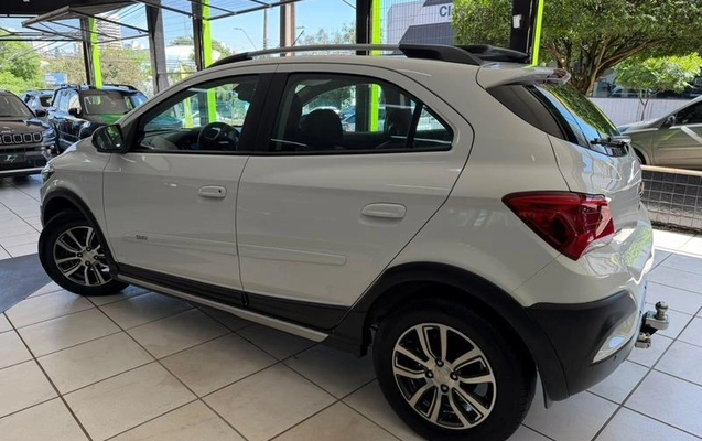 imagem-https://www.socarrao.com.br/sc-vehicle-images-prod/4309558/1791472582358-8508972_1_B_8d424584d1.jpeg