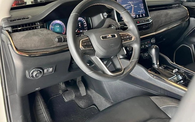 imagem-https://www.socarrao.com.br/sc-vehicle-images-prod/4309670/1792505929576-8555220_19_B_912be14dd5.jpeg