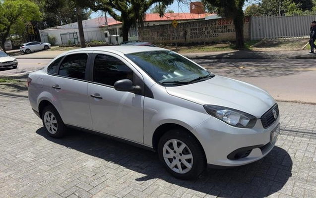 imagem-https://www.socarrao.com.br/sc-vehicle-images-prod/4309842/1791474943187-RHH-4I80_01.jpg