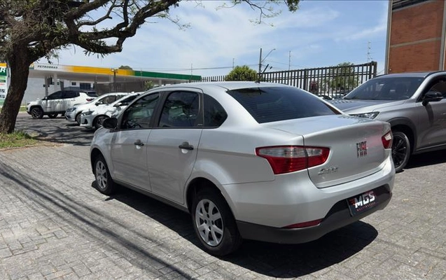 imagem-https://www.socarrao.com.br/sc-vehicle-images-prod/4309842/1791474943189-RHH-4I80_03.jpg