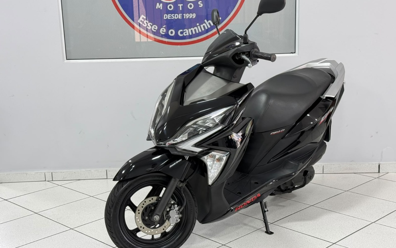imagem-https://www.socarrao.com.br/sc-vehicle-images-prod/4309888/1791475230688-V2hhdHNBcHAgSW1hZ2UgMjAyNi0xMC0wOCBhdCAxMS41NC4zMCAoMSkuanBlZw.jpeg