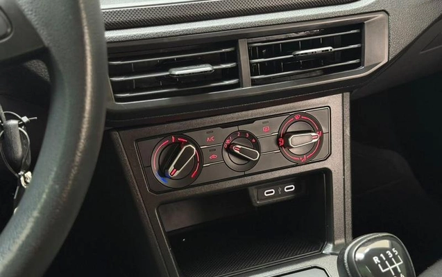 imagem-https://www.socarrao.com.br/sc-vehicle-images-prod/4310120/1791476967070-8520189_18_B_0f39768ef7.jpeg