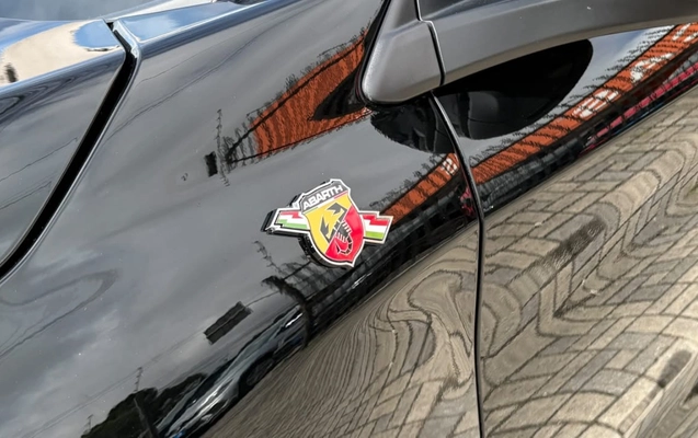 imagem-https://www.socarrao.com.br/sc-vehicle-images-prod/4310139/1791477170792-V2hhdHNBcHAgSW1hZ2UgMjAyNi0xMC0wNyBhdCAxMS4wNy4yMiAoMikuanBlZw.jpeg