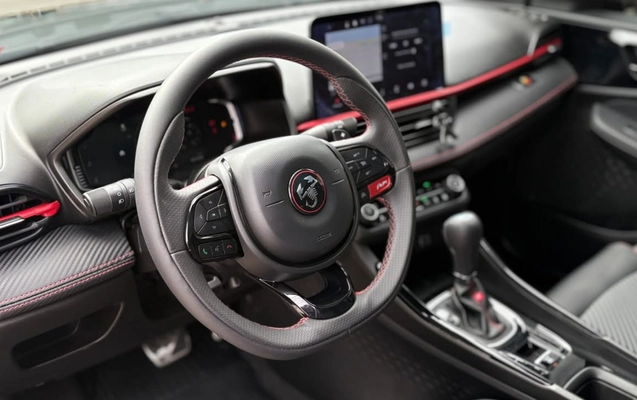 imagem-https://www.socarrao.com.br/sc-vehicle-images-prod/4310139/1791477171381-V2hhdHNBcHAgSW1hZ2UgMjAyNi0xMC0wNyBhdCAxMS4wNy4yMy5qcGVn.jpeg