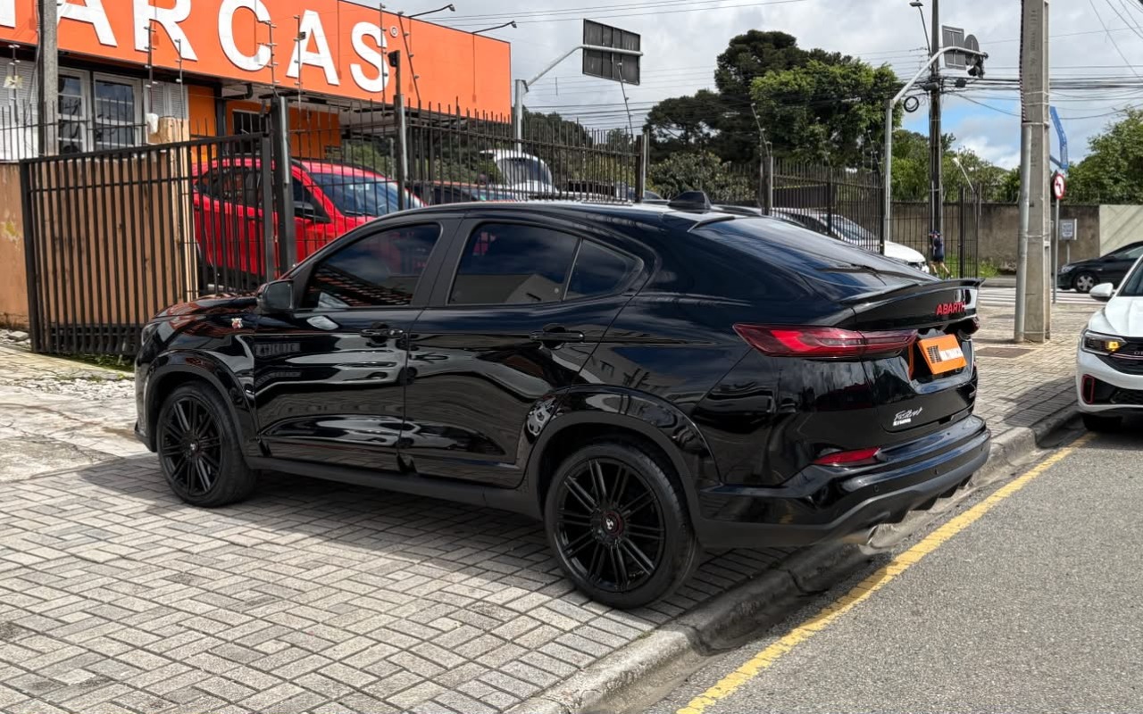 imagem-https://www.socarrao.com.br/sc-vehicle-images-prod/4310139/1791477173120-V2hhdHNBcHAgSW1hZ2UgMjAyNi0xMC0wNyBhdCAxMS4wNy4yNSAoMikuanBlZw.jpeg