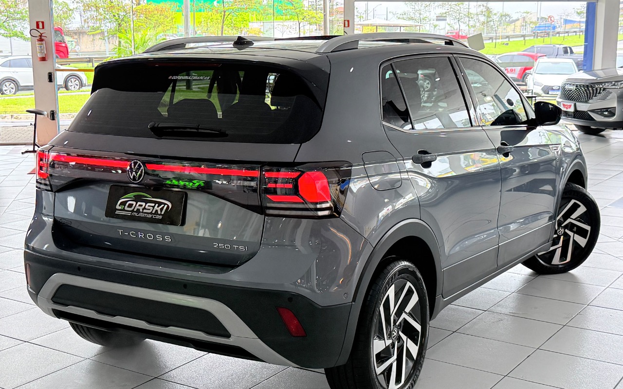 imagem-https://www.socarrao.com.br/sc-vehicle-images-prod/4310329/1791478666435-MTVjOWYzMTMtMTI5MS00ZmE2LWI5MGItMzg5ZDVmZmRkMDYxLmpwZWc.jpeg