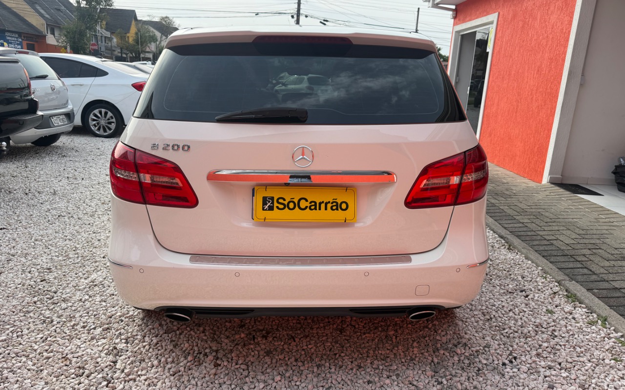 imagem-https://www.socarrao.com.br/sc-vehicle-images-prod/4310330/1791547842361-SU1HXzA5MTYuanBlZw.jpeg