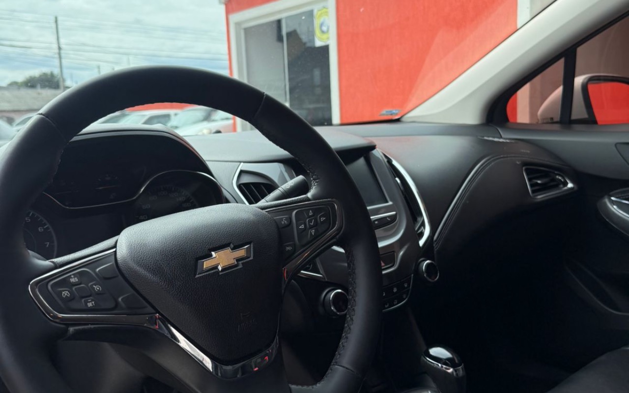 imagem-https://www.socarrao.com.br/sc-vehicle-images-prod/4310334/1791547359195-MTFkN2VhYzUtMWY2ZC00NTM4LTk5MzMtM2Q4ODVkZTdhMjBiLmpwZWc.jpeg
