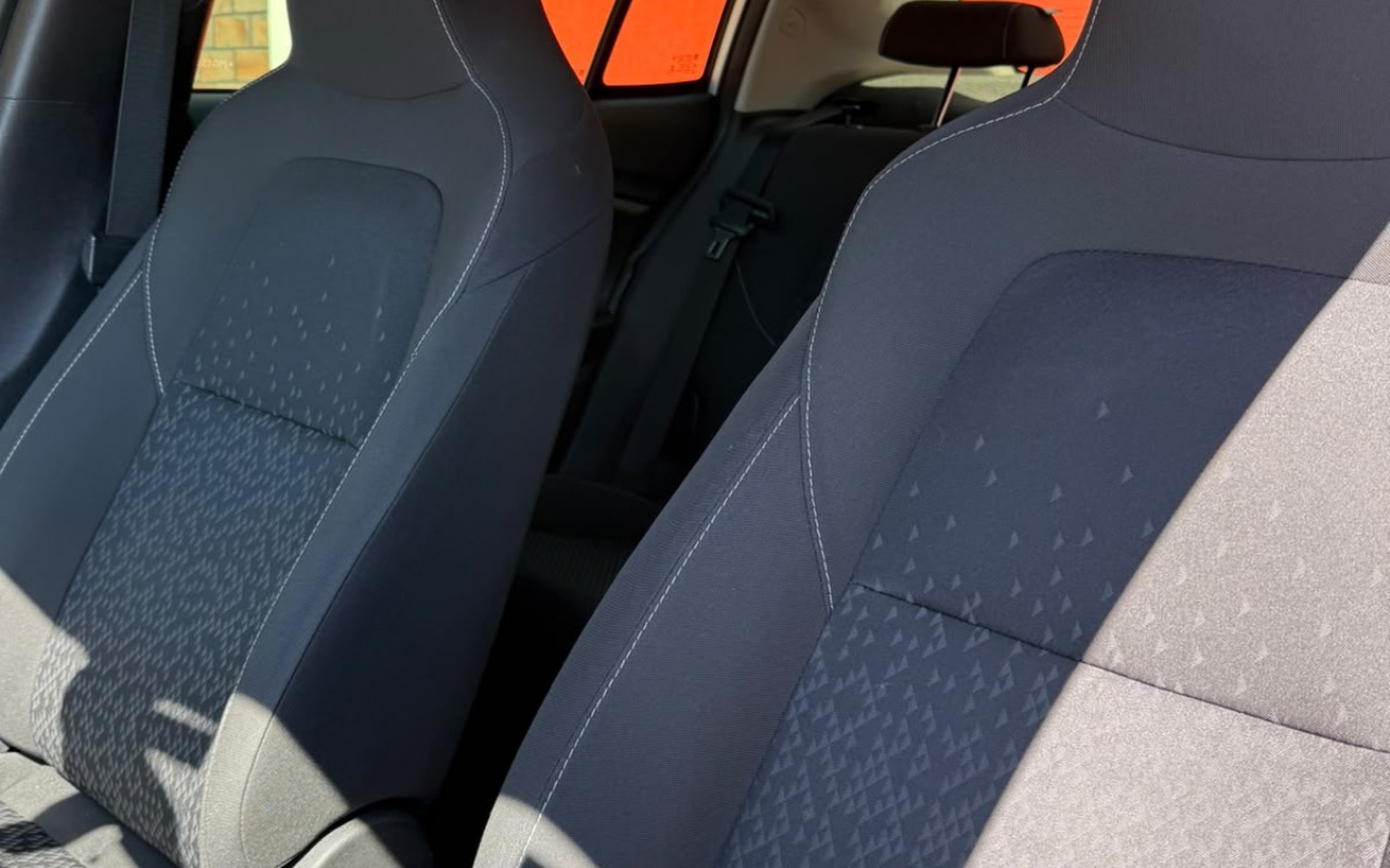 imagem-https://www.socarrao.com.br/sc-vehicle-images-prod/4310343/1791547310338-MGFhMjFmOTktMWRjMS00YmM2LTliM2UtZjNjYmRjMjQ5ZWIwLmpwZWc.jpeg