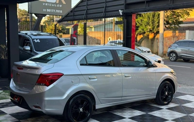 imagem-https://www.socarrao.com.br/sc-vehicle-images-prod/4310350/1791478877189-8506557_3_B_2fe2240610.jpeg
