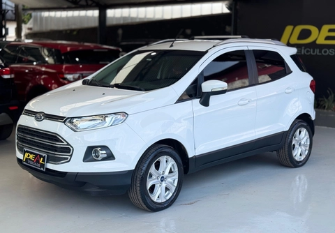 Ford EcoSport 2017 Branco — foto 1 de 3
