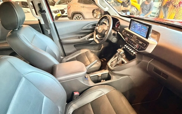 imagem-https://www.socarrao.com.br/sc-vehicle-images-prod/4310551/1791480327730-5c83f0b2-487f-4d6f-aa37-b3ae6c483756.jpg