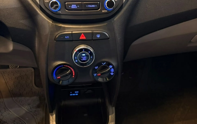imagem-https://www.socarrao.com.br/sc-vehicle-images-prod/4310565/1791480449091-767849a7-0e05-4b19-908c-9a3c037b7688.jpg