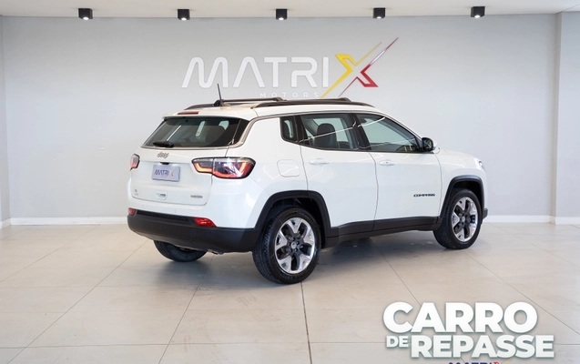 imagem-https://www.socarrao.com.br/sc-vehicle-images-prod/4310634/1791480872464-003_588945-362fcf8d40c3b1794b9c154bff5a9229.jpg
