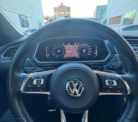 imagem-https://www.socarrao.com.br/sc-vehicle-images-prod/4310636/1791480899972-7336660_13_B_980456862c.jpeg