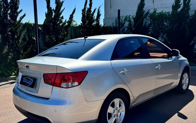 imagem-https://www.socarrao.com.br/sc-vehicle-images-prod/4310680/1791481269332-a7efa76c-147a-46f9-b783-d1076e82a449.jpg