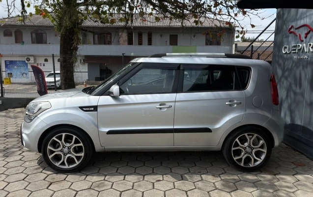 imagem-https://www.socarrao.com.br/sc-vehicle-images-prod/4310712/1791481336334-12_023619.jpg