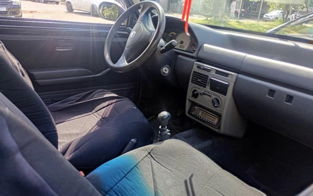 imagem-https://www.socarrao.com.br/sc-vehicle-images-prod/4310764/1791481940189-8553717_3_B_7d94b7dbc0.jpeg