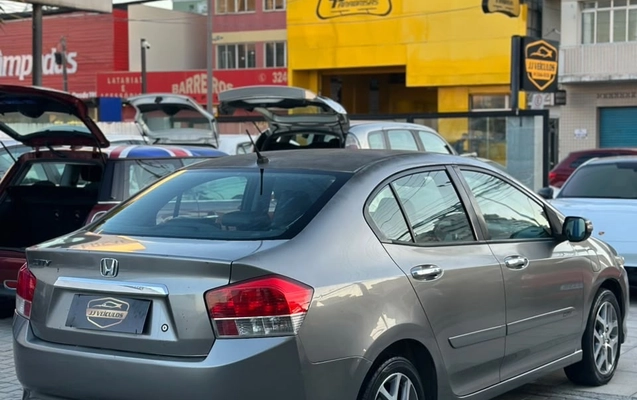 imagem-https://www.socarrao.com.br/sc-vehicle-images-prod/4310852/1791482252690-gb-d6bc839.jpeg