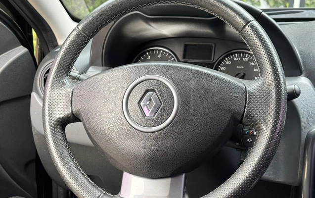 imagem-https://www.socarrao.com.br/sc-vehicle-images-prod/4310874/1791482407621-628fb252-a6f8-4de4-a51c-0f3e0485ad01.jpg