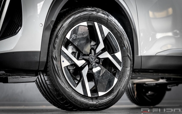 imagem-https://www.socarrao.com.br/sc-vehicle-images-prod/4310879/1791565154270-cdd1e117f46b4b17b79b18731437afda_1791557340891.jpg
